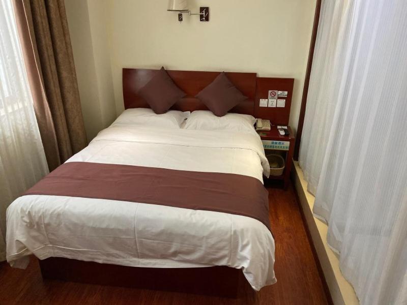 Greentree Inn Shanghai Songjiang University City New Songjiang Road Express Hotel Екстериор снимка