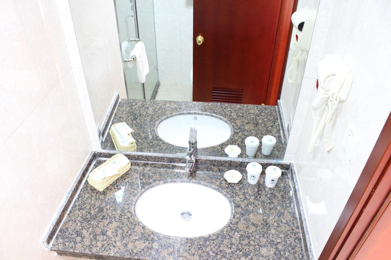 Greentree Inn Shanghai Songjiang University City New Songjiang Road Express Hotel Екстериор снимка